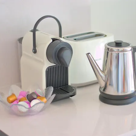 아파트 Coastal Chic By Edeal Homes