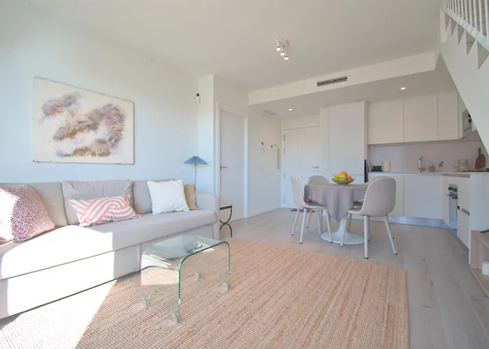 Coastal Chic By Edeal Homes * 데니아