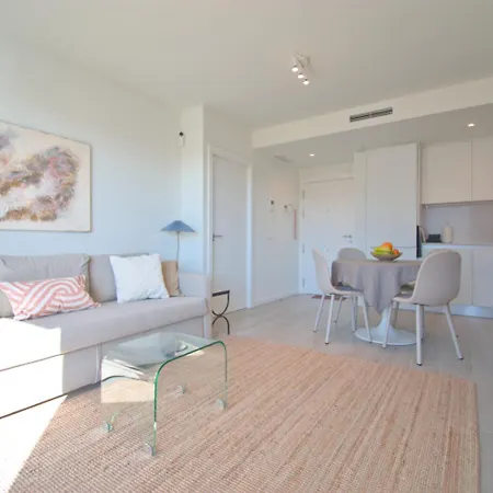 Coastal Chic By Edeal Homes * Денія