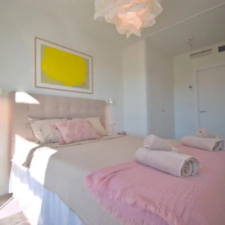 Apartment Coastal Chic By Edeal Homes