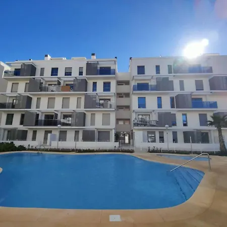 Coastal Chic By Edeal Homes Apartment *